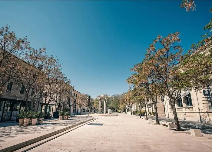 Petite Maison De Avec Jardin Quartier Calme Semesterbostad Nîmes