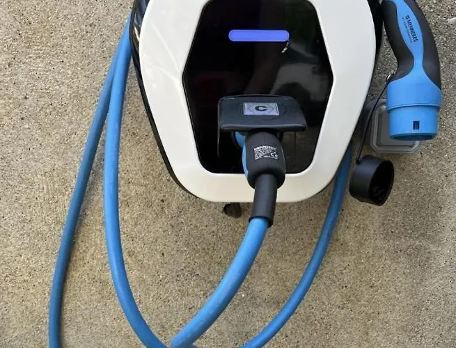 Petite Maison De Avec Jardin Quartier Calme Semesterbostad Nîmes